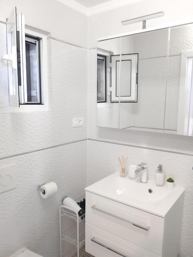 マカルスカ Olive Stone Houseヴィラ エクステリア 写真