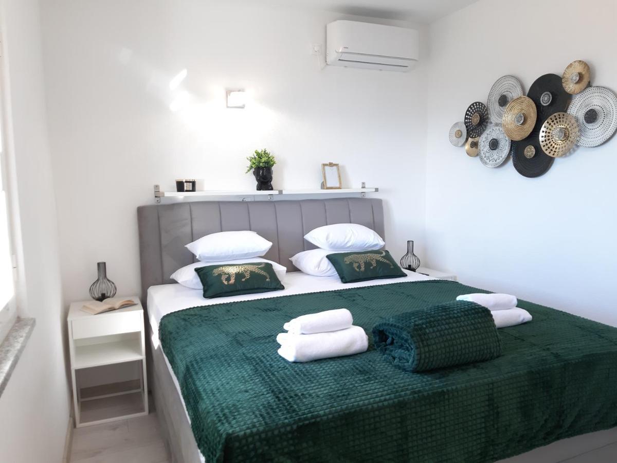 マカルスカ Olive Stone Houseヴィラ エクステリア 写真