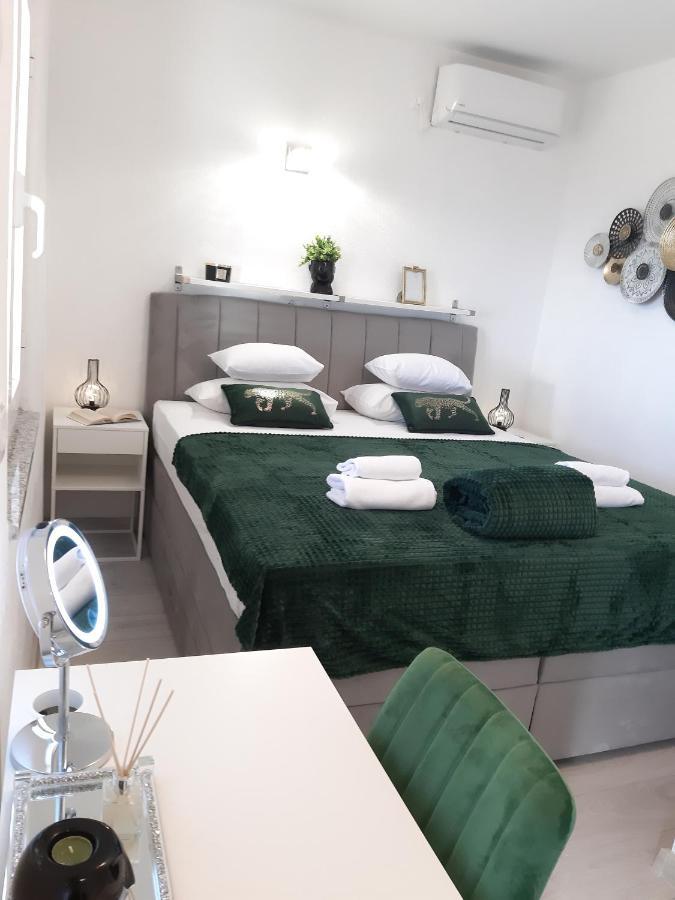 マカルスカ Olive Stone Houseヴィラ エクステリア 写真